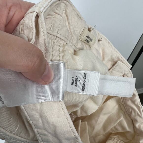 Madewell Garment-Dyed Low-Slung Straight Cargo Pants in Vintage Linen - Picture 10 of 11